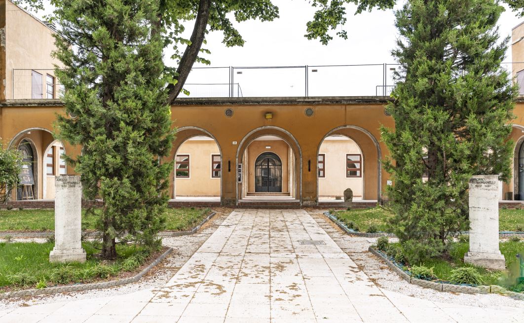 B. Centrale R.Ruffilli, Univ. di Bologna - Campus di Forlì